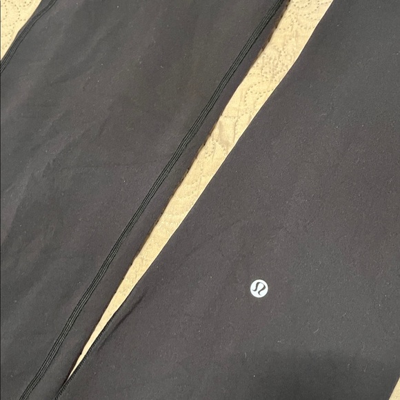 Lululemon pants - Picture 4 of 8